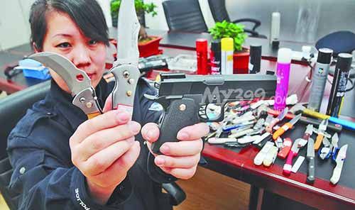 哈大高铁采用金属检测安检门拦截上千件刀具[图]