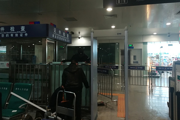 金属探测安检门市场价格是多少钱一台？-3.jpg